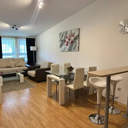 アパート Aspen Luxury Apartamnet